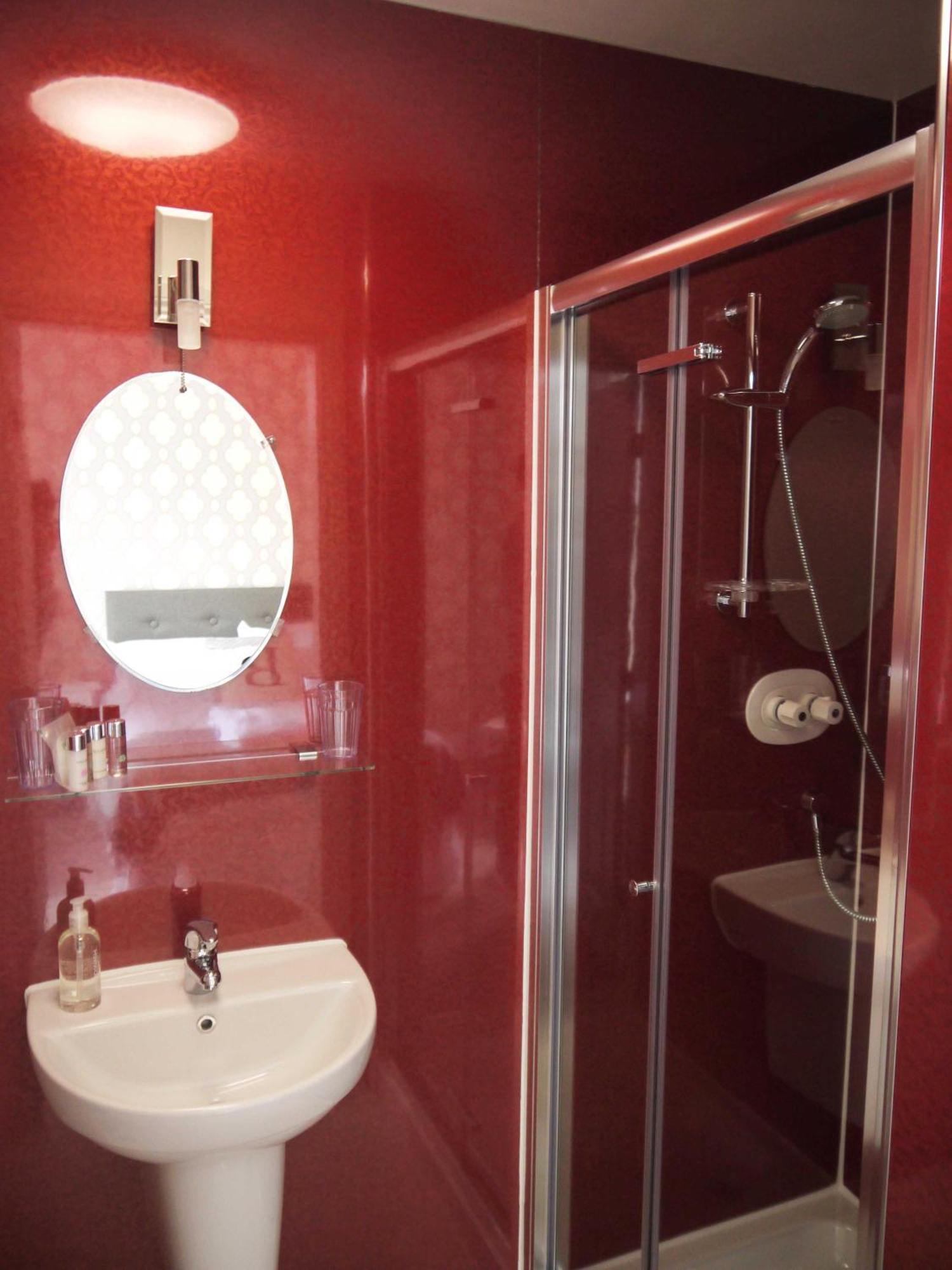 Bed and Breakfast The Belfry Уитби Номер фото