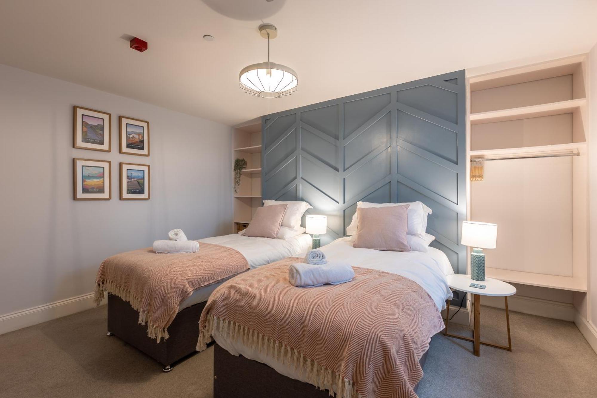 Bed and Breakfast The Belfry Уитби Экстерьер фото
